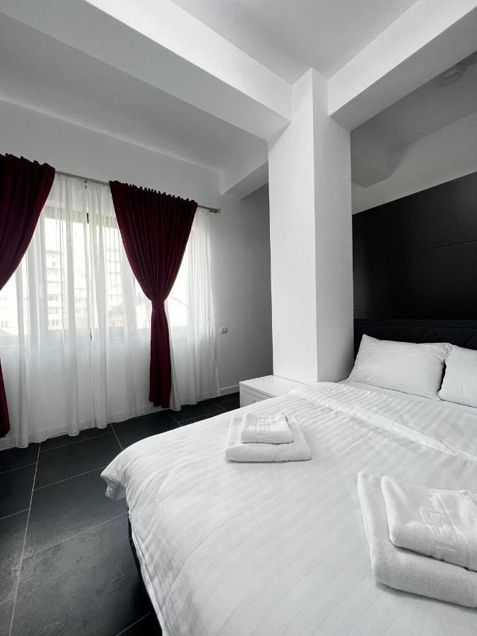 Marvellous Aparthotel With Master Apartments Suceava Luaran gambar