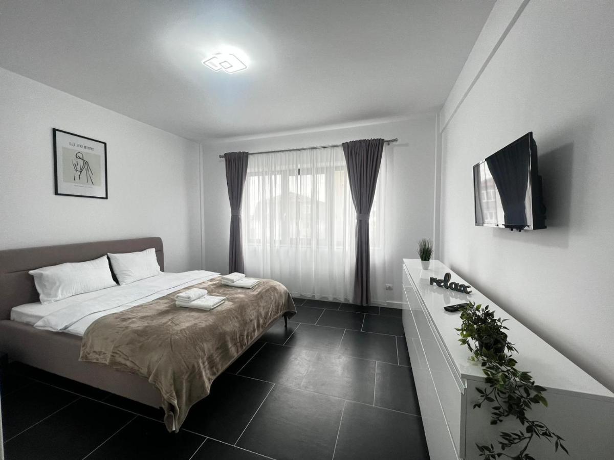 Marvellous Aparthotel With Master Apartments Suceava Luaran gambar