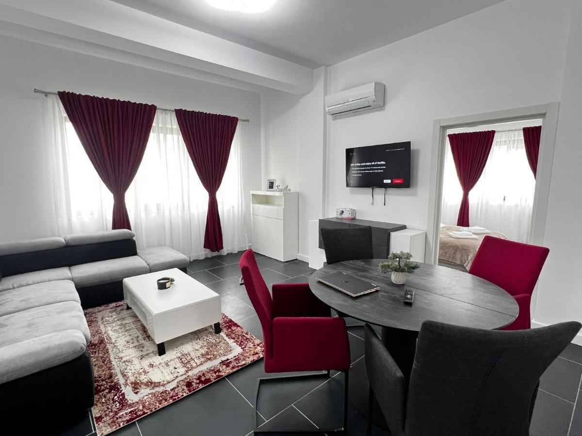 Marvellous Aparthotel With Master Apartments Suceava Luaran gambar